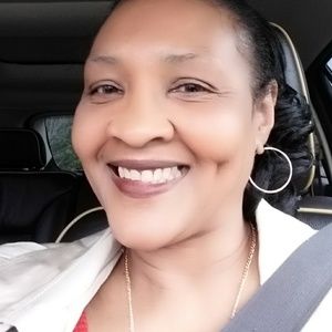 Meet your Posher, Saundra